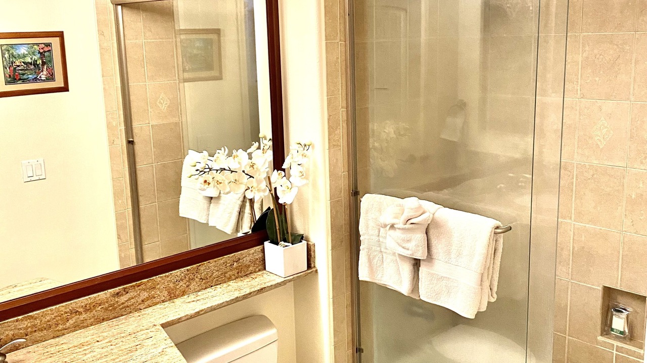 Photo of Bathroom in Waikoloa