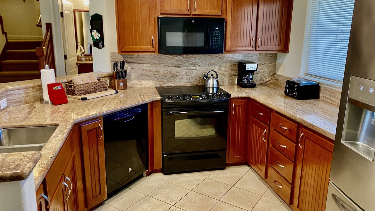Photo of Kitchen in Waikoloa