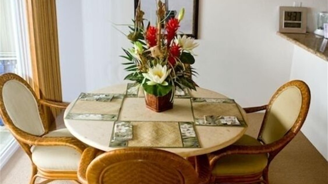 Photo of Livingroom in Kahaluu Bay