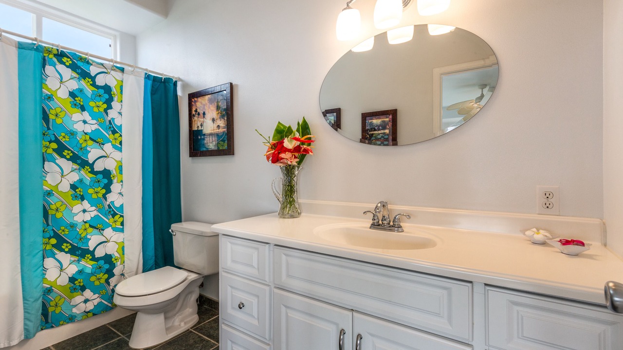 Photo of Bathroom in Kona Paradise