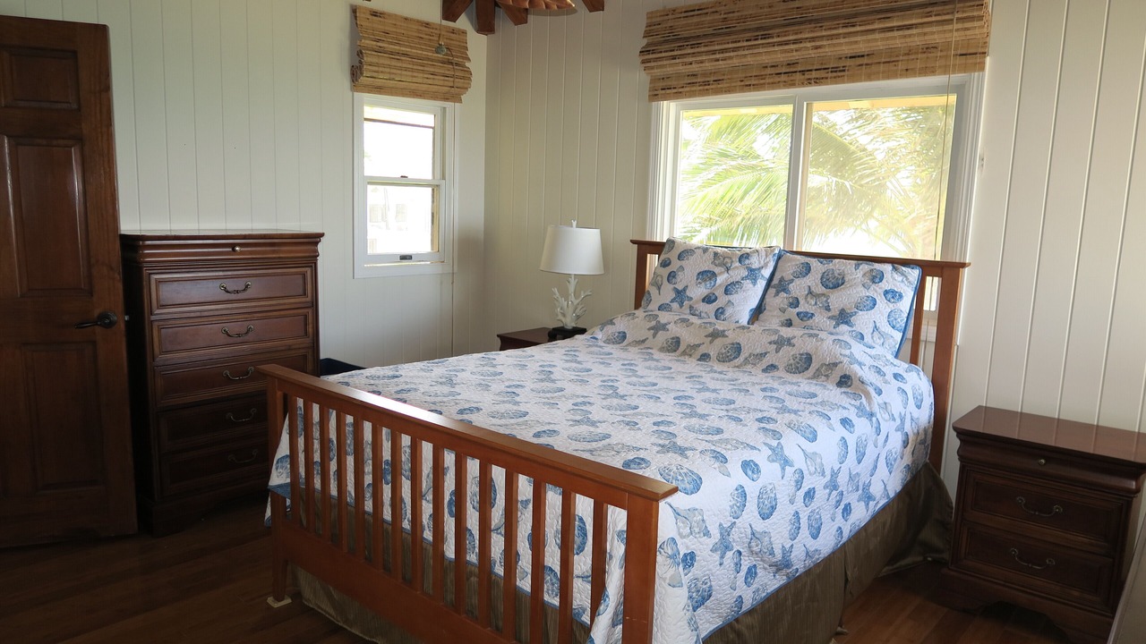 Photo of Bedroom in Waialua