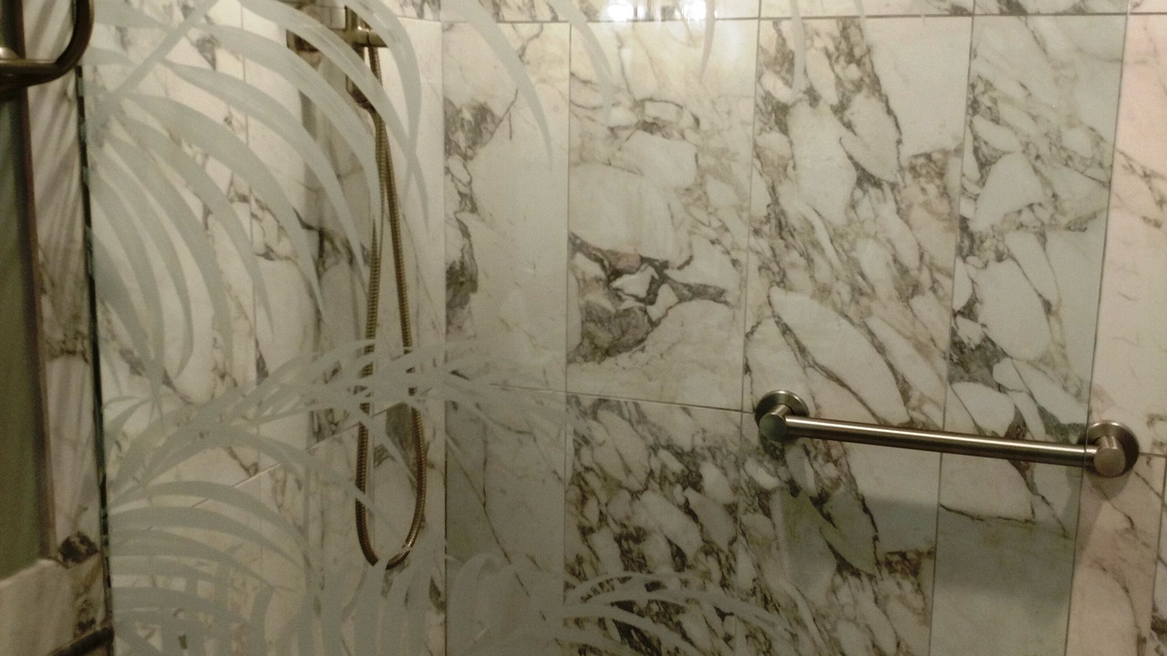 Photo of Bathroom in Historic Lahaina Front Street