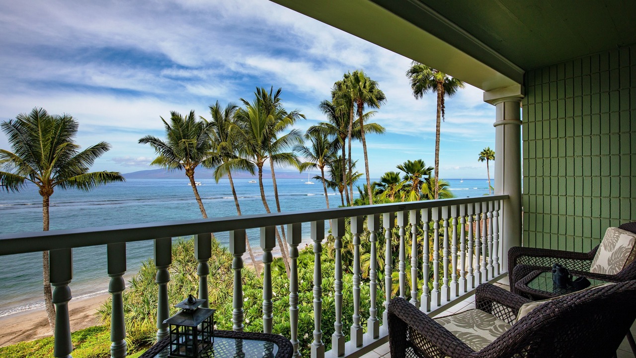 Photo of Patio Balcony in Historic Lahaina Front Street