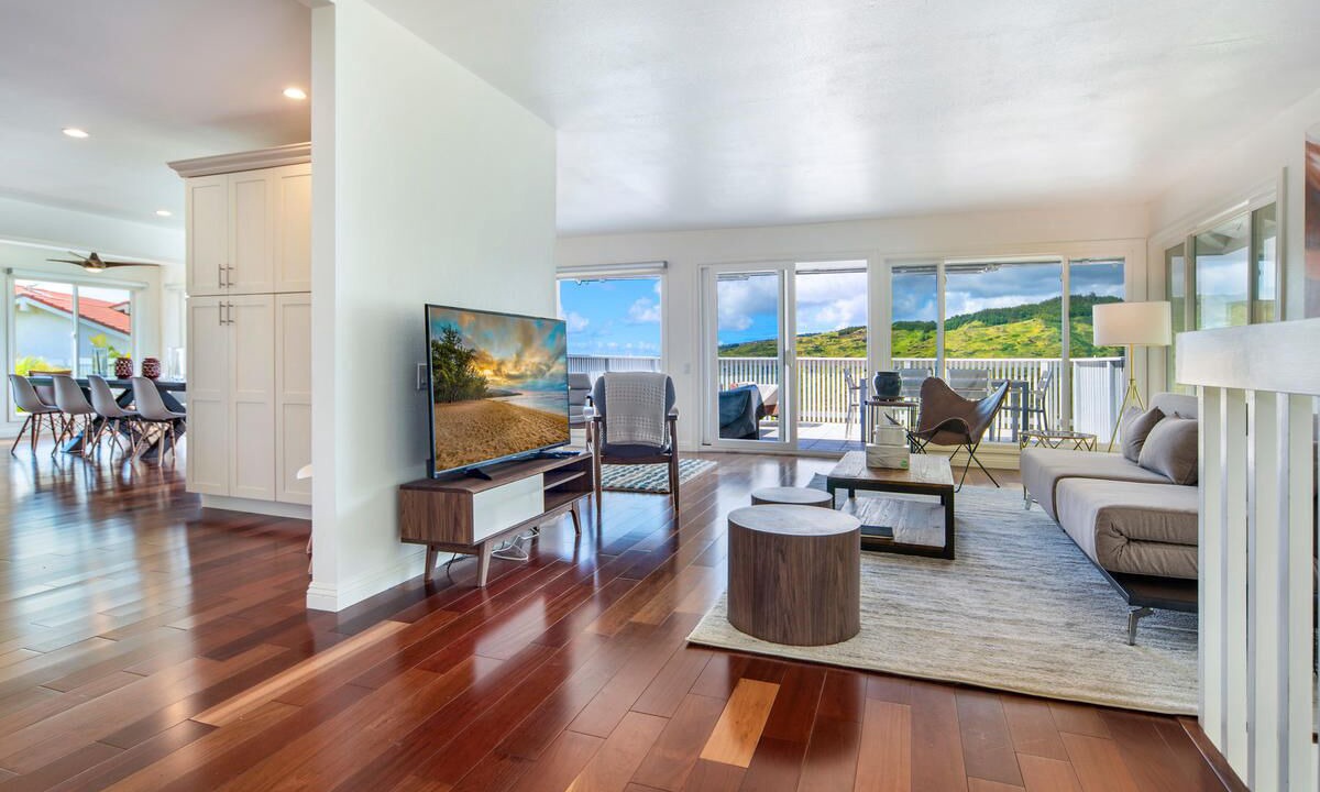 Photo of Livingroom in Hawaii Kai