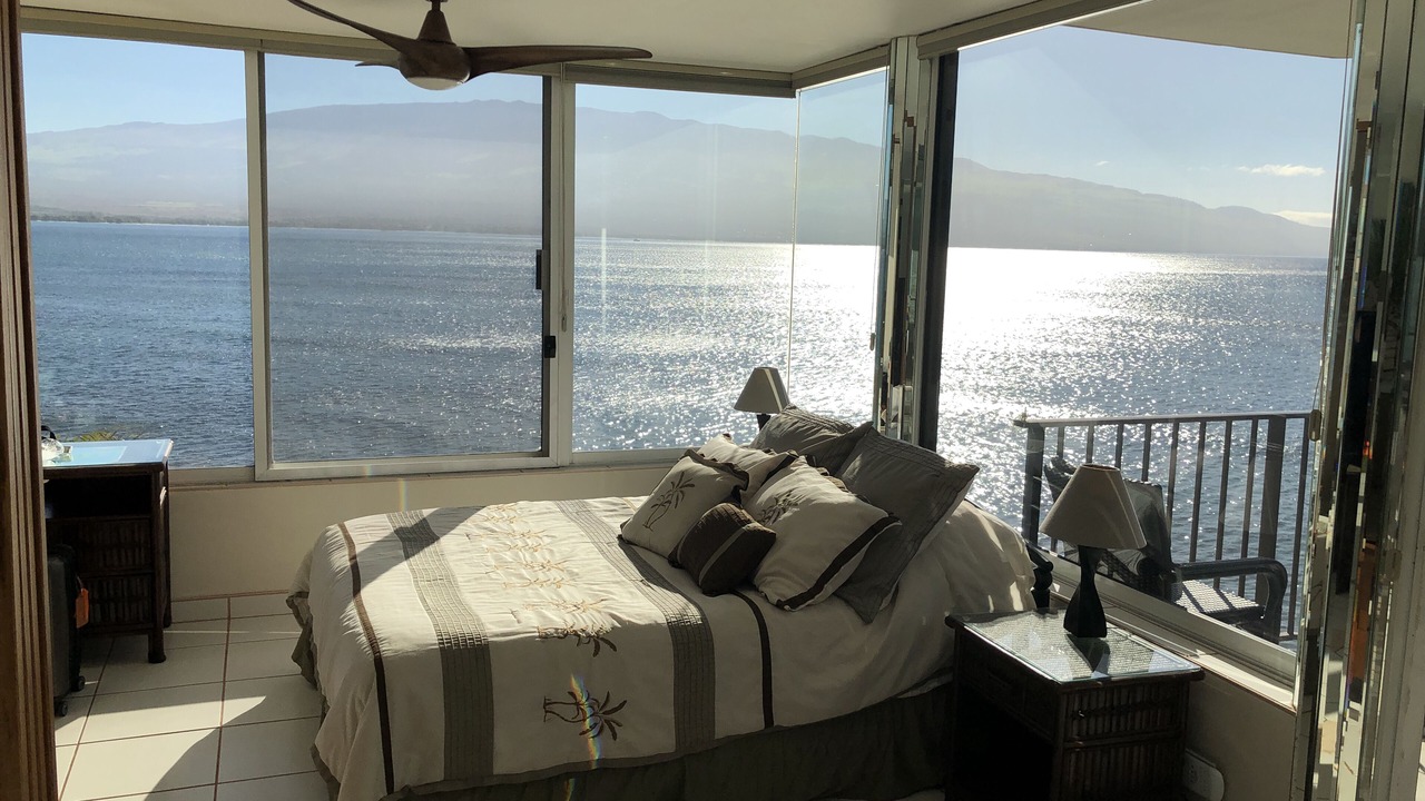 Photo of Bedroom in Maalaea
