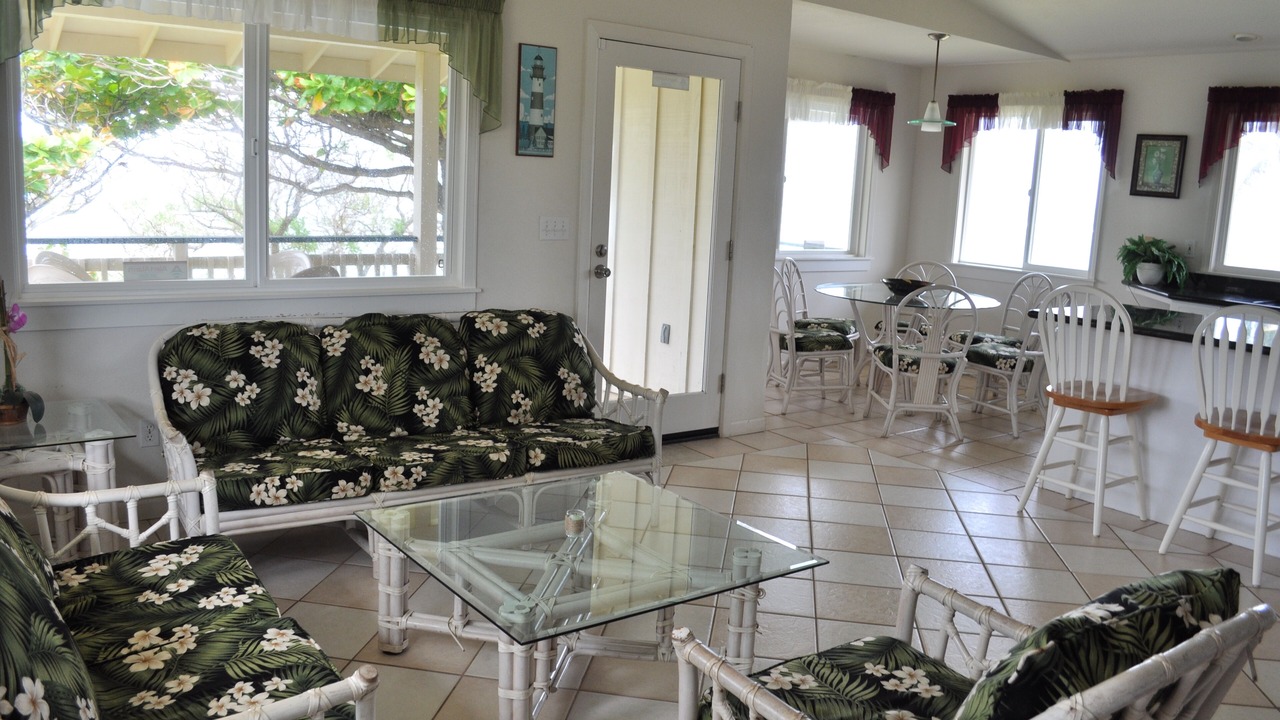 Photo of Others in Laie