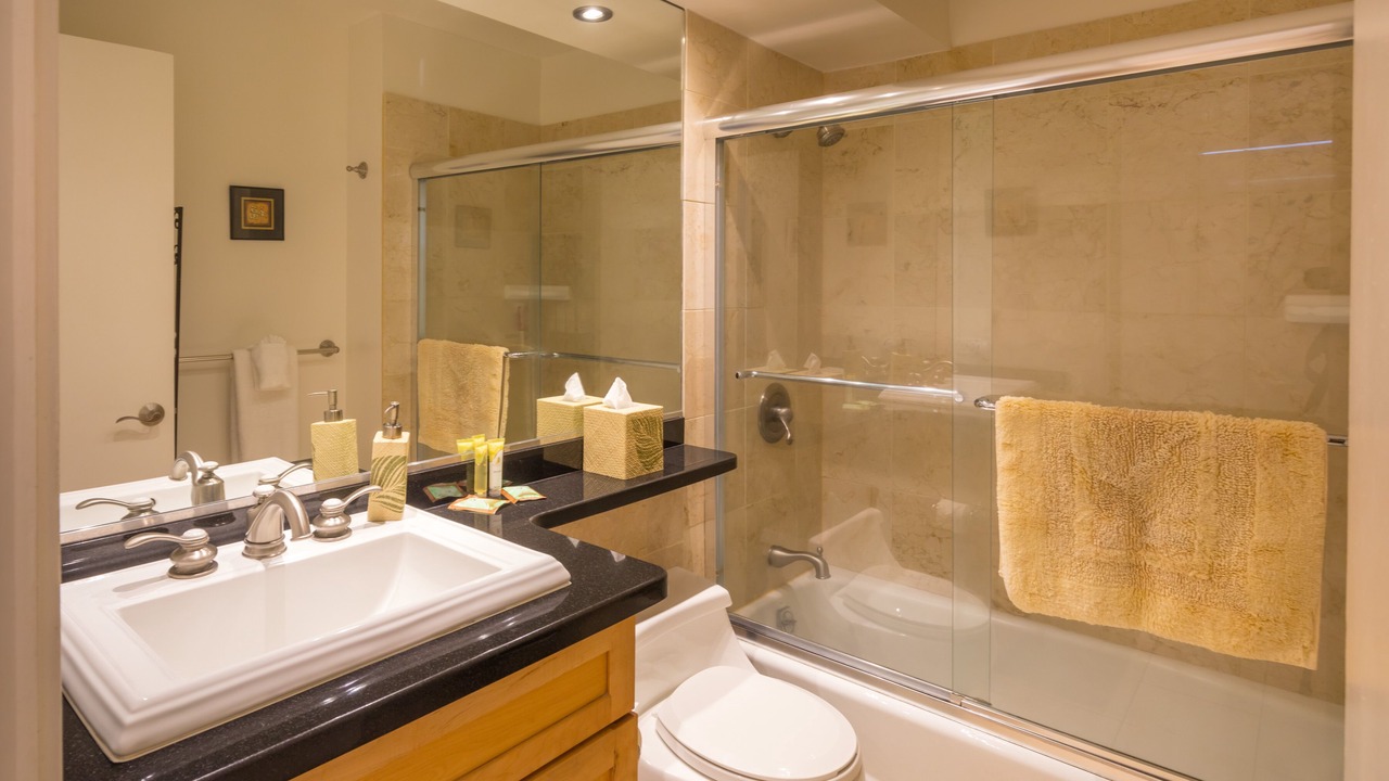 Photo of Bathroom in Waikiki