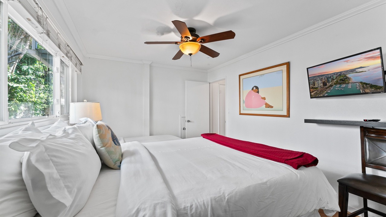 Photo of Bedroom in Waikiki