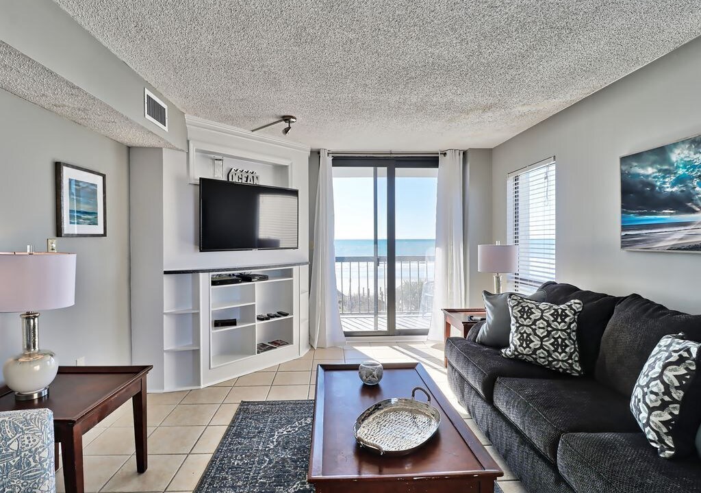 Photo of Livingroom in Windy Hill