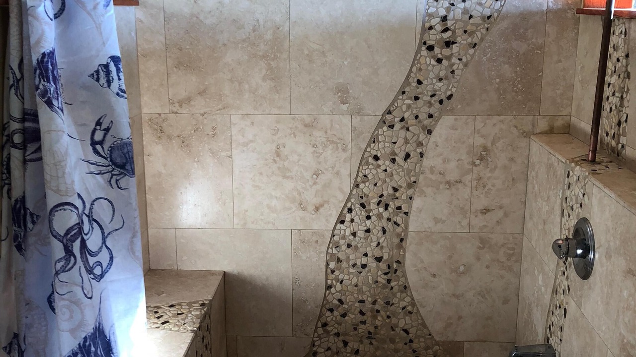 Photo of Bathroom in Honaunau-Napoopoo
