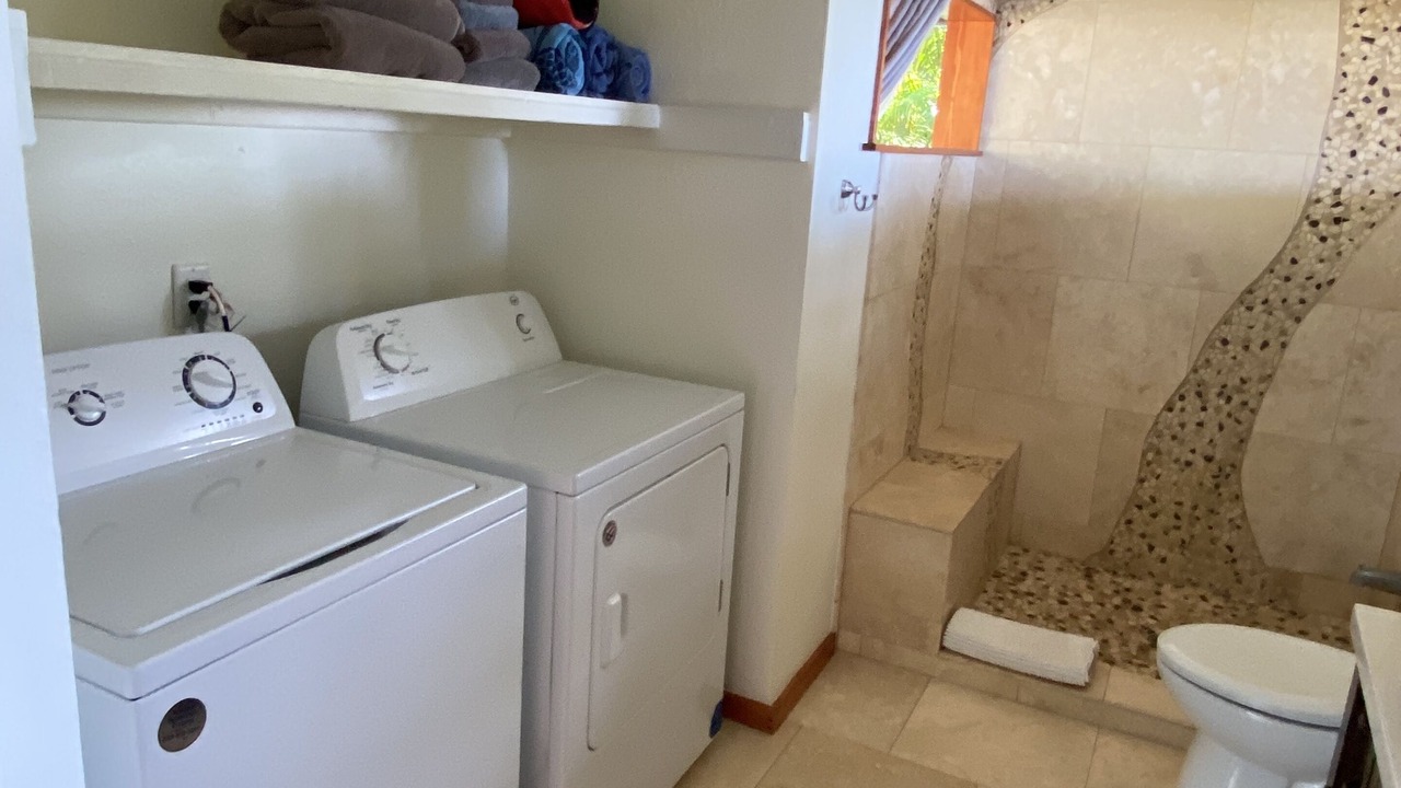Photo of Bathroom in Honaunau-Napoopoo
