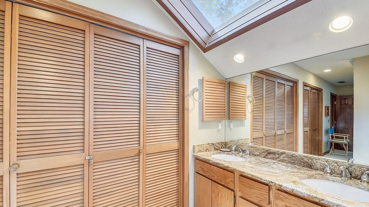 Photo of Bathroom in Oceanside