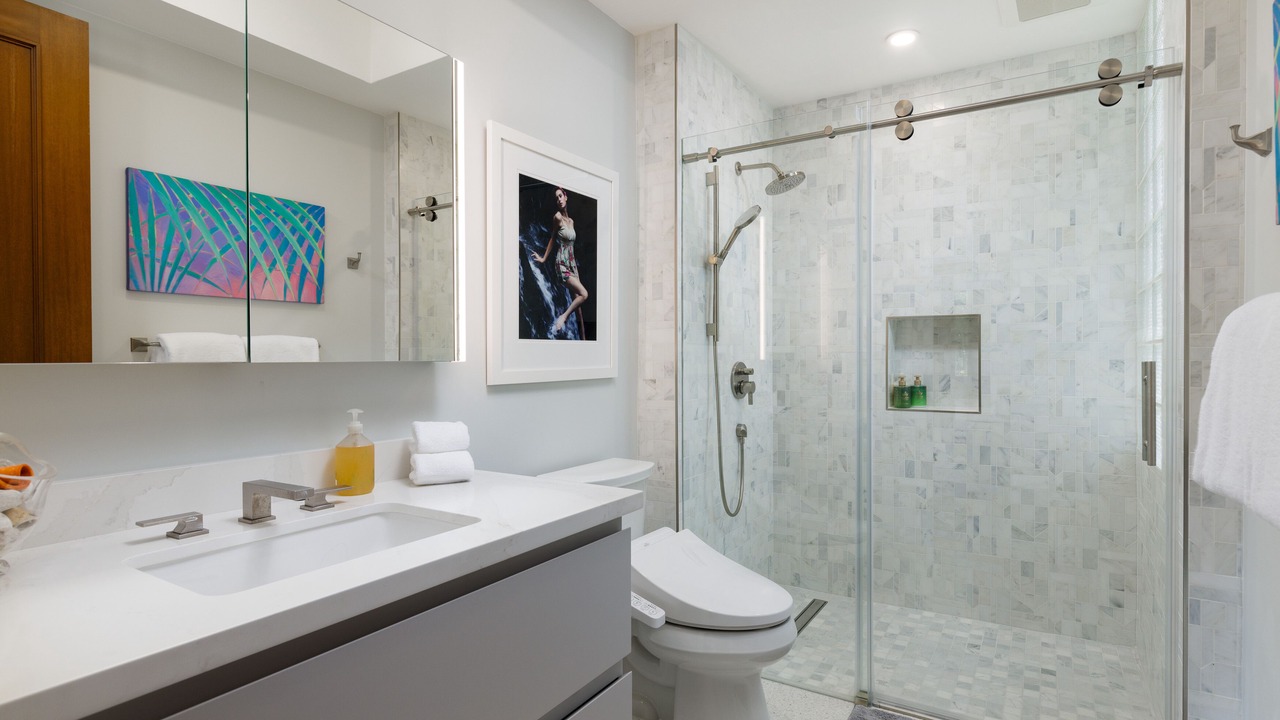 Photo of Bathroom in Kaupulehu