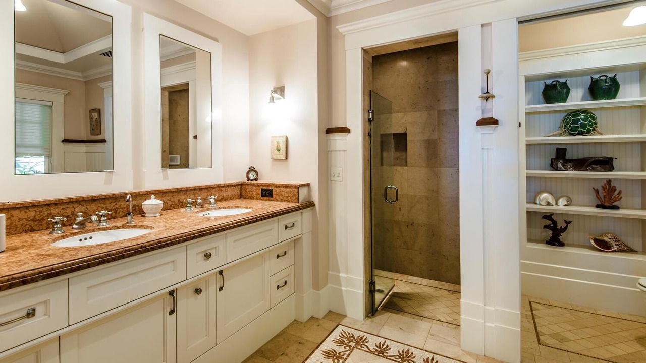 Photo of Bathroom in Kaanapali