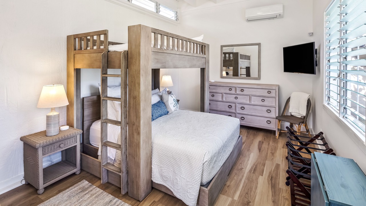 Photo of Bedroom in Lanikai