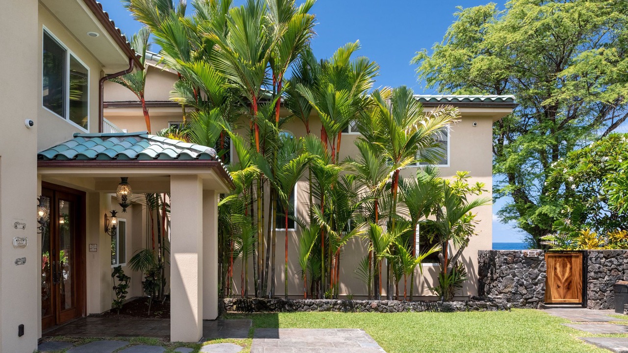 Photo of Outdoor in Historic Kailua Village