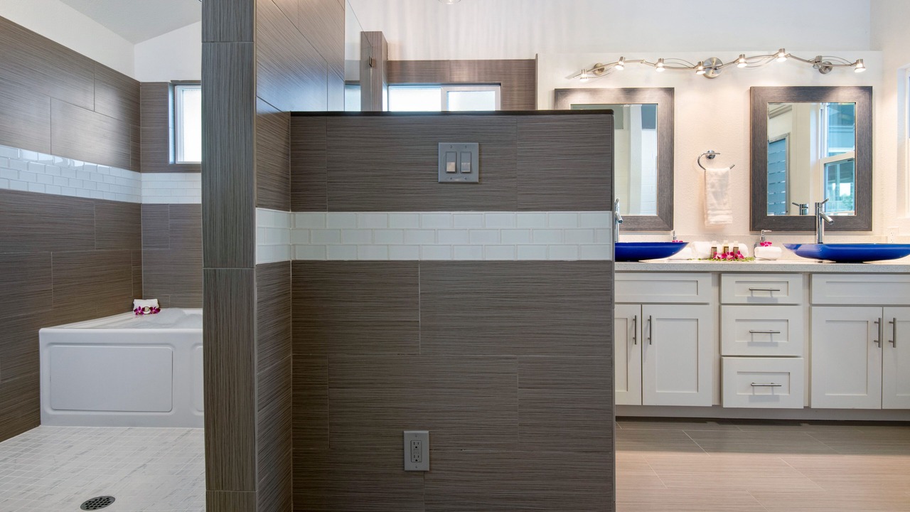 Photo of Bathroom in Portlock