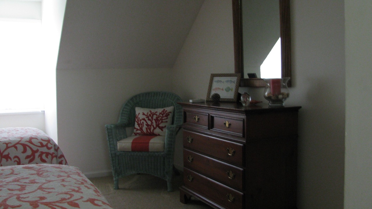Photo of Bedroom in Manteo
