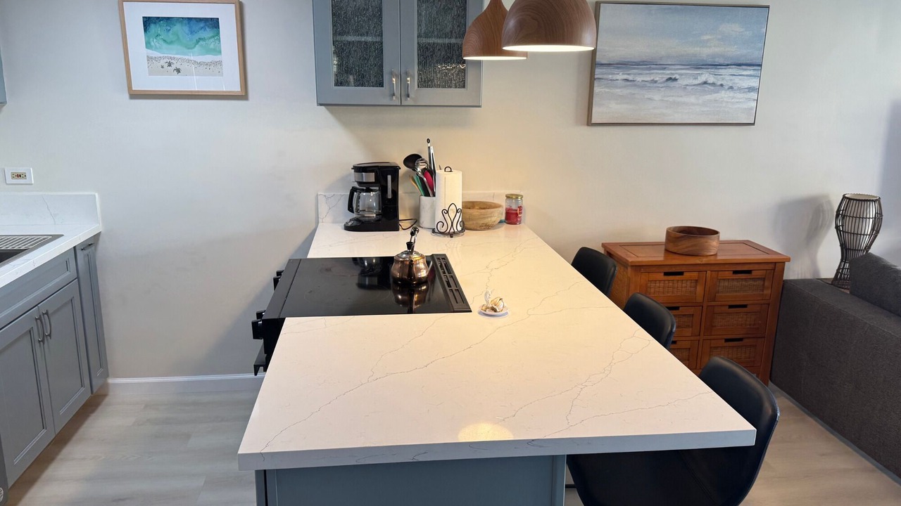 Photo of Kitchen in Mokuleia