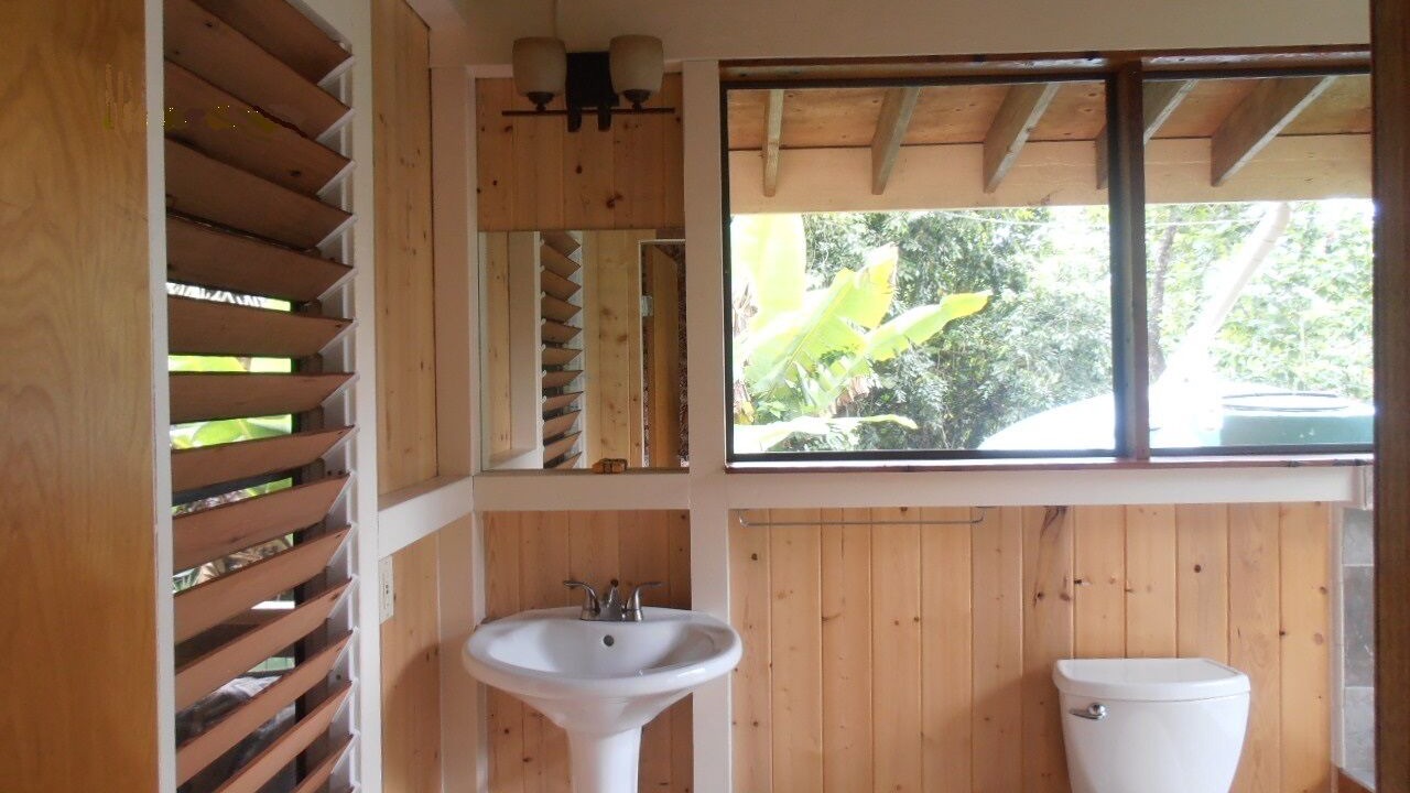 Photo of Bathroom in Kehena