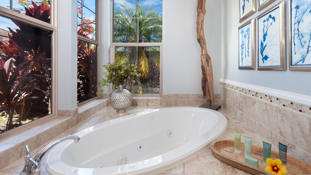 Photo of Bathroom in Kulalani