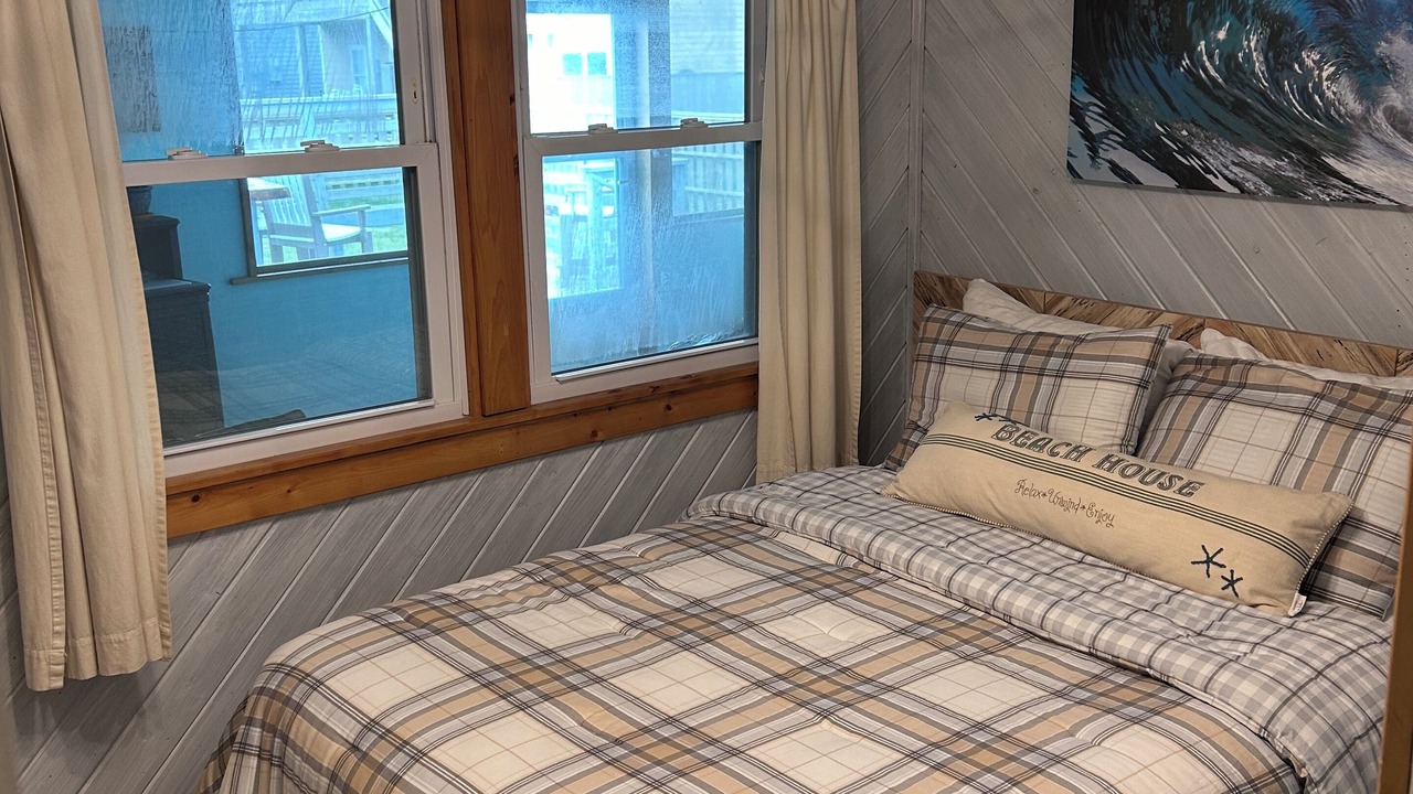 Photo of Bedroom in Kill Devil Hills