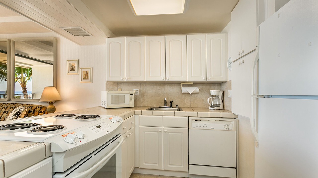 Photo of Kitchen in Makaha