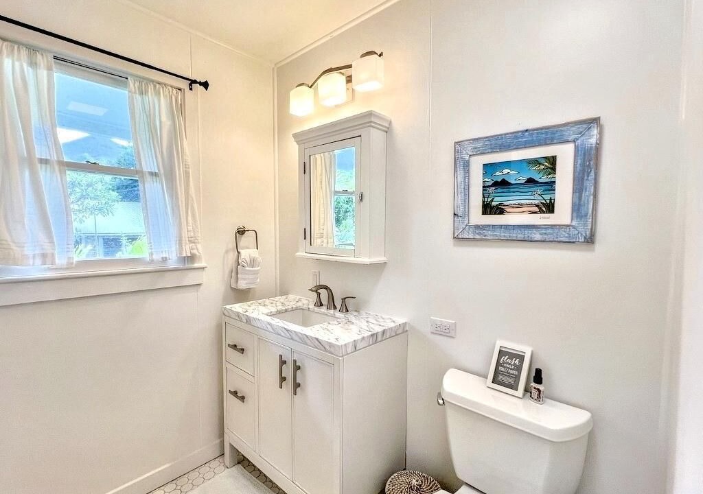 Photo of Bathroom in Lanikai