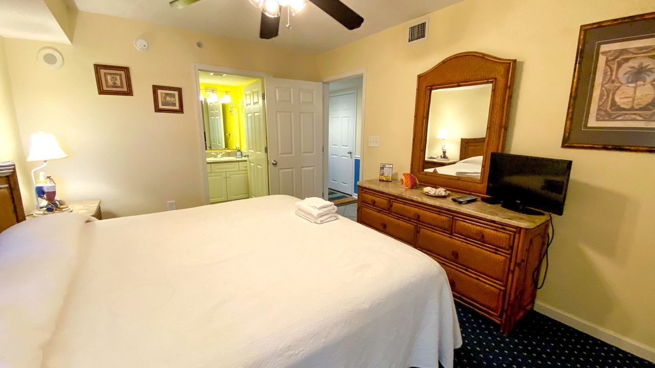 Photo of Bedroom in Crescent Beach