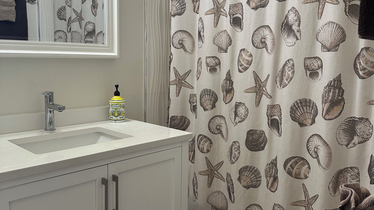Photo of Bathroom in Paia