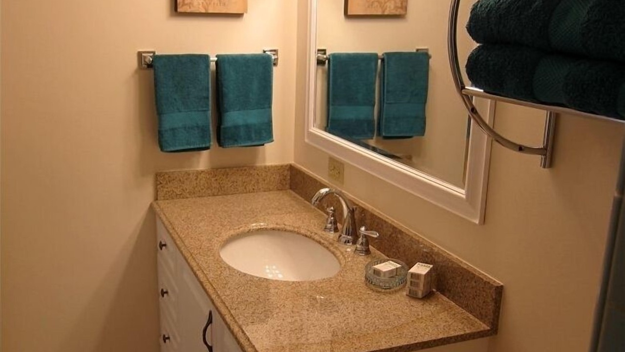 Photo of Bathroom in Makaha
