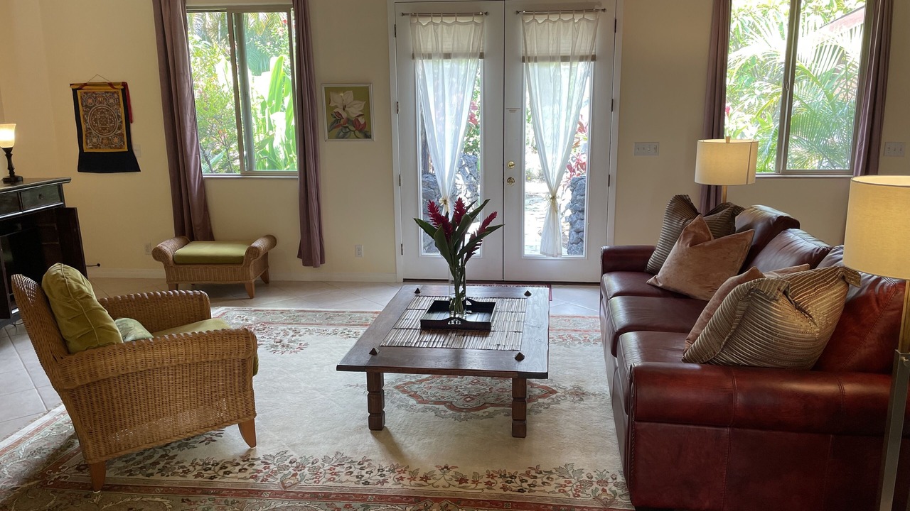 Photo of Livingroom in Kamuela