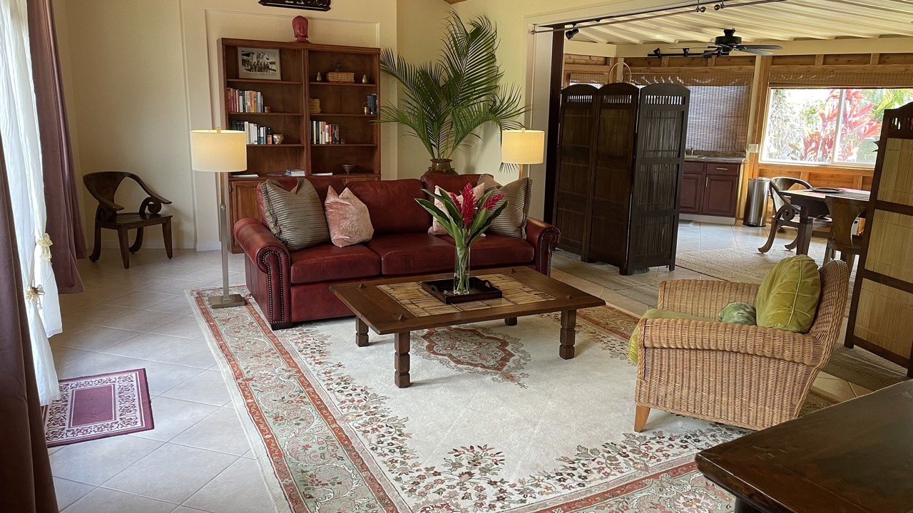 Photo of Livingroom in Kamuela