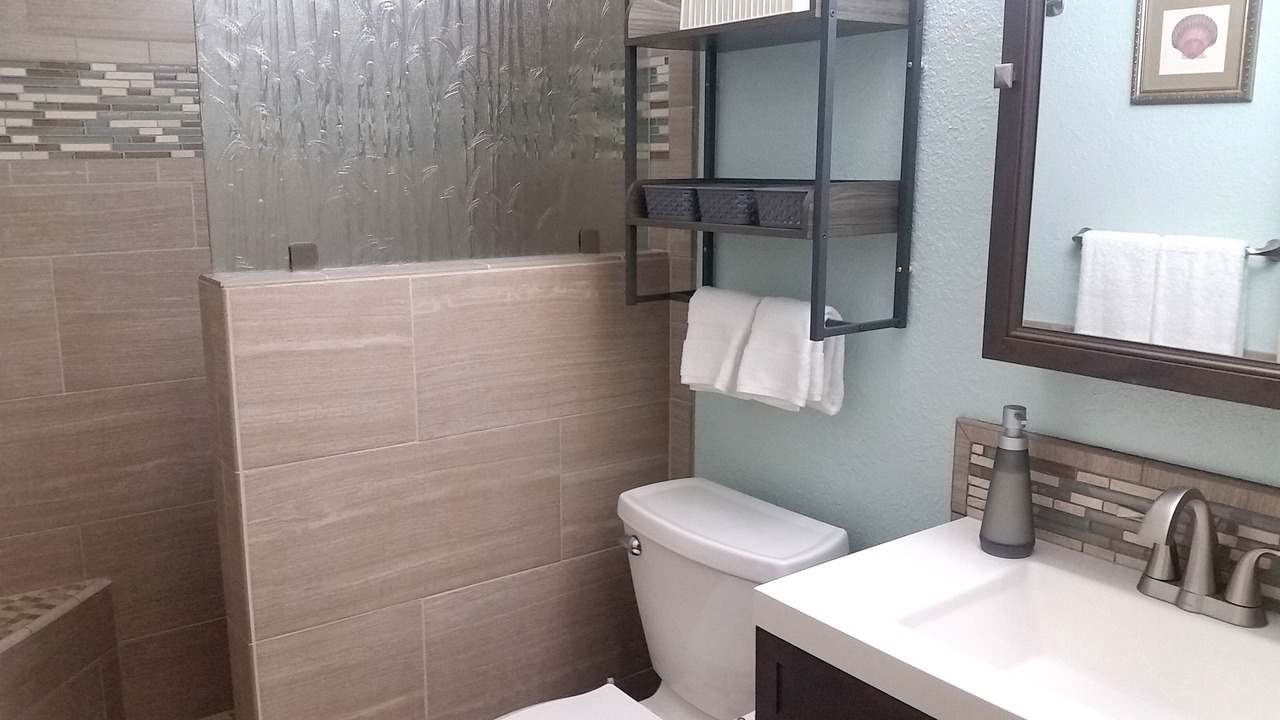 Photo of Bathroom in Historic Kailua Village