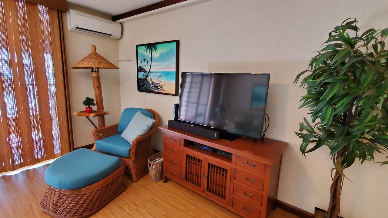 Photo of Bedroom in Historic Kailua Village