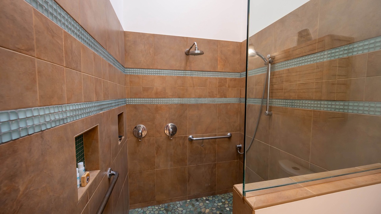 Photo of Bathroom in Wailea