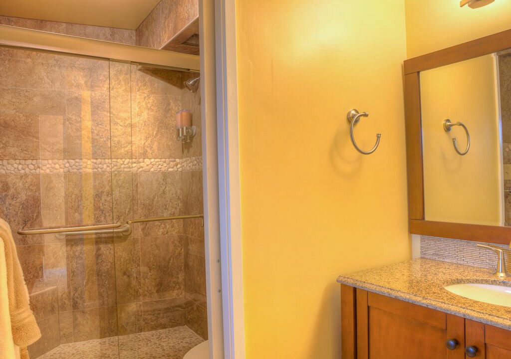 Photo of Bathroom in Kihei