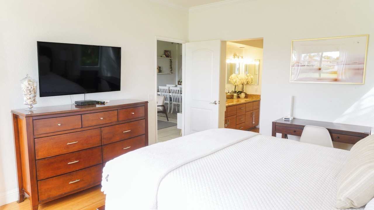 Photo of Bedroom in Wailea