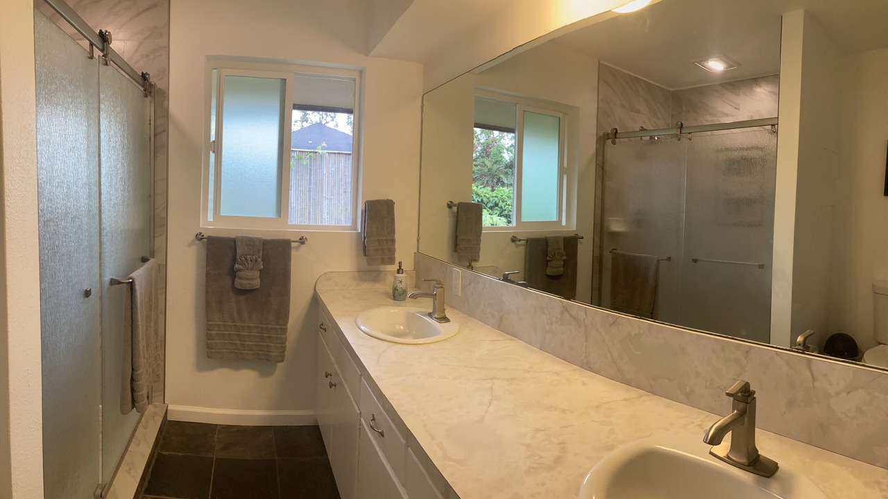 Photo of Bathroom in Kapoho