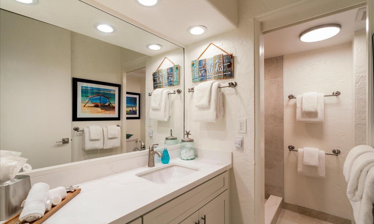 Photo of Bathroom in Honokowai