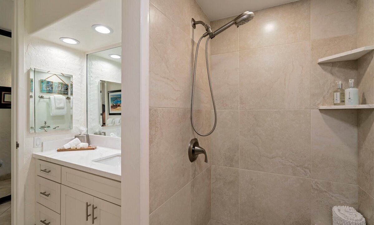 Photo of Bathroom in Honokowai