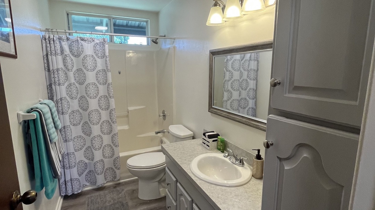 Photo of Bathroom in Keaau