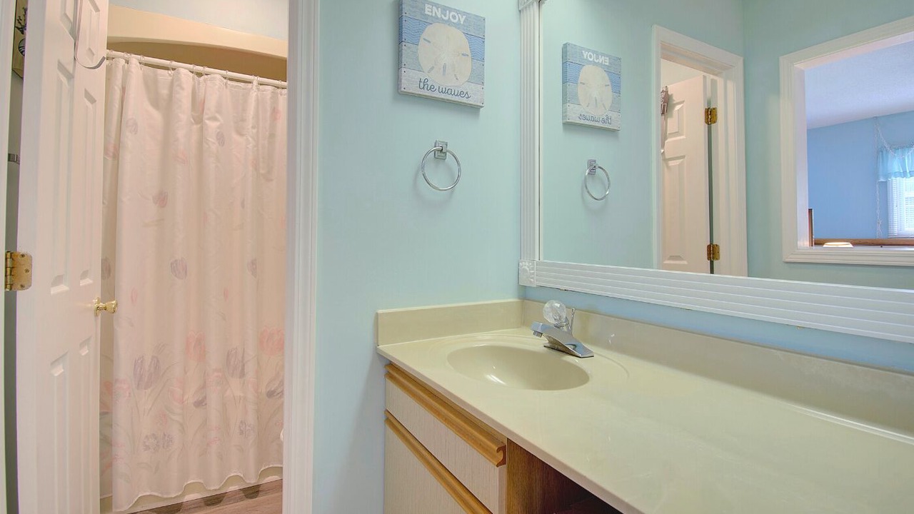 Photo of Bathroom in Sea Trail