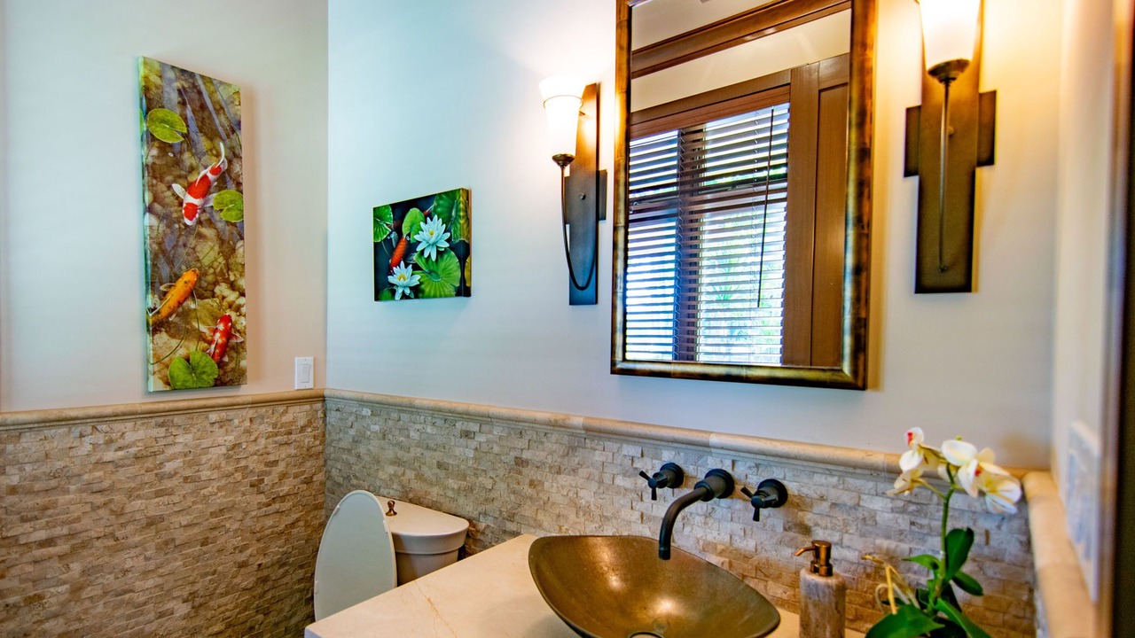 Photo of Bathroom in Pauwela