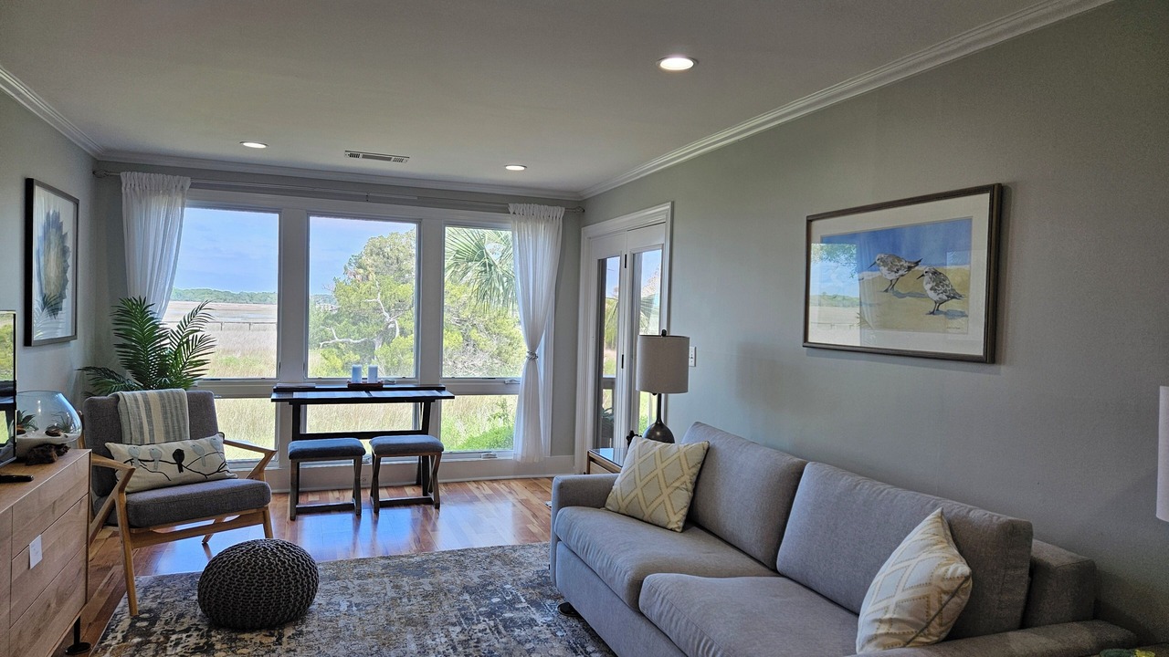 Photo of Livingroom in Seabrook Island