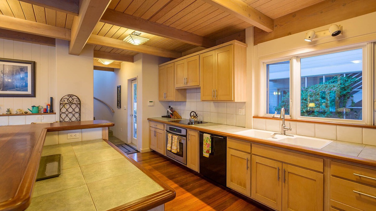 Photo of Kitchen in Pauwela