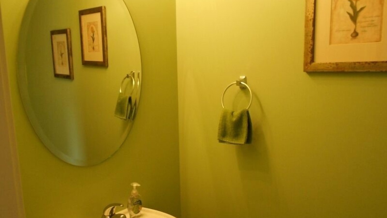 Photo of Bathroom in Brown Road