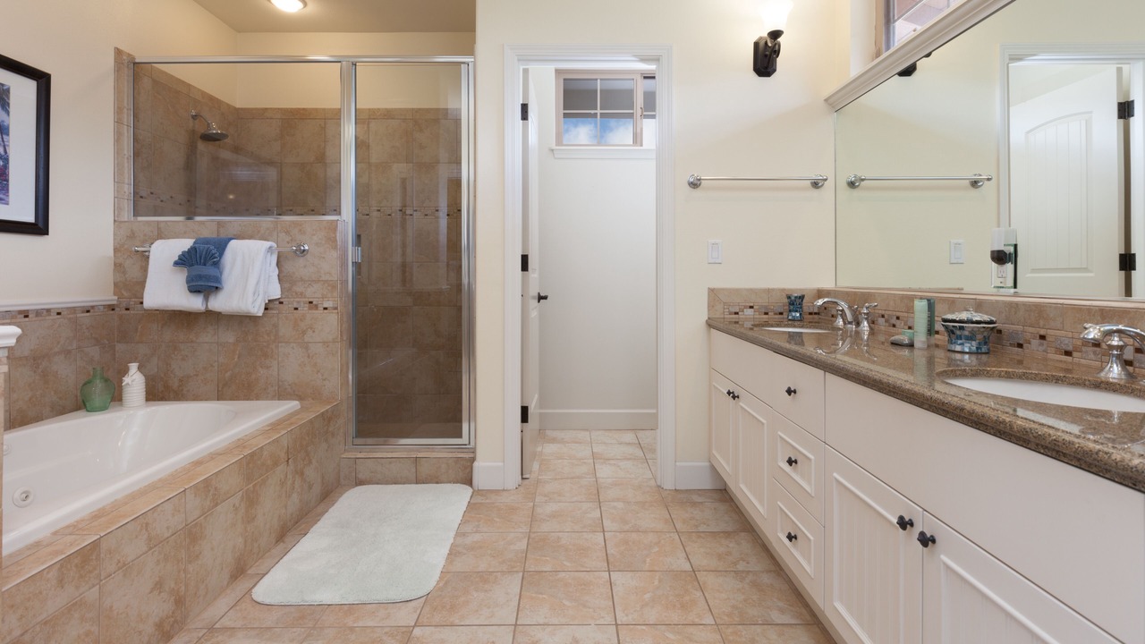 Photo of Bathroom in Kulalani