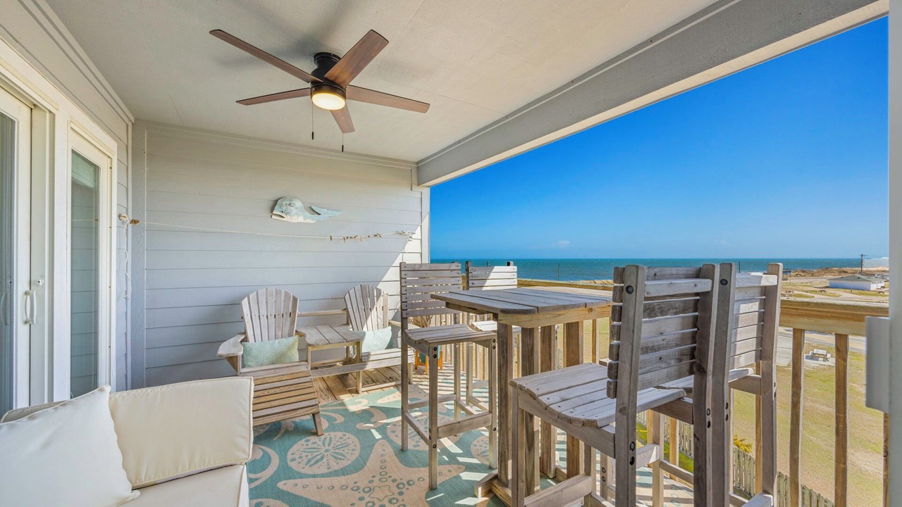 Photo of Patio Balcony in Rodanthe
