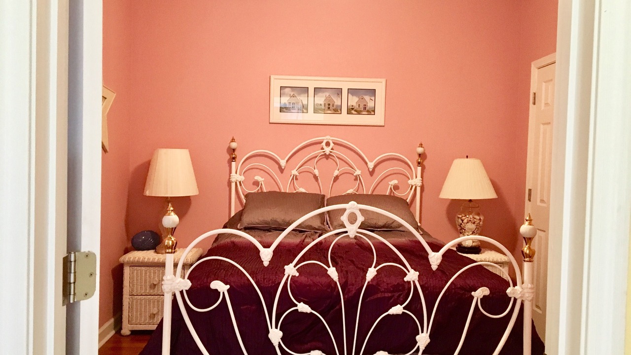Photo of Bedroom in Sunset Beach